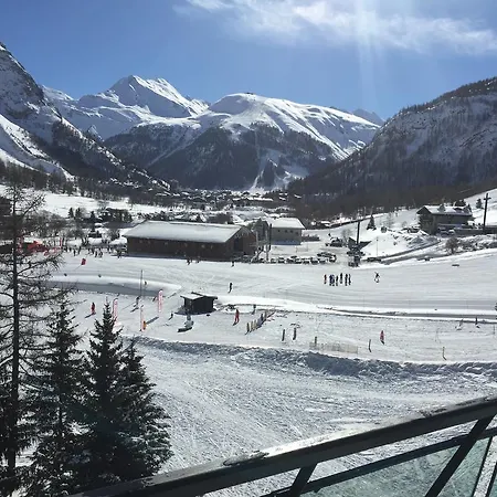 White Paradise * Val-dʼIsère